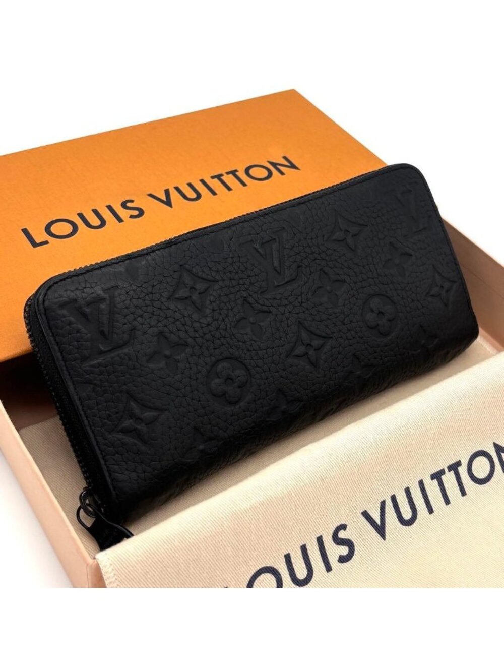 Louis Vuitton Taurillon Zippy Wallet Horizontal Zip Around